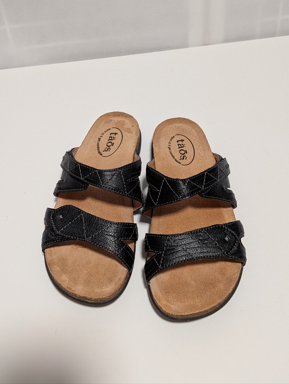 Tao's Women's premier slide sandal in black Size 8